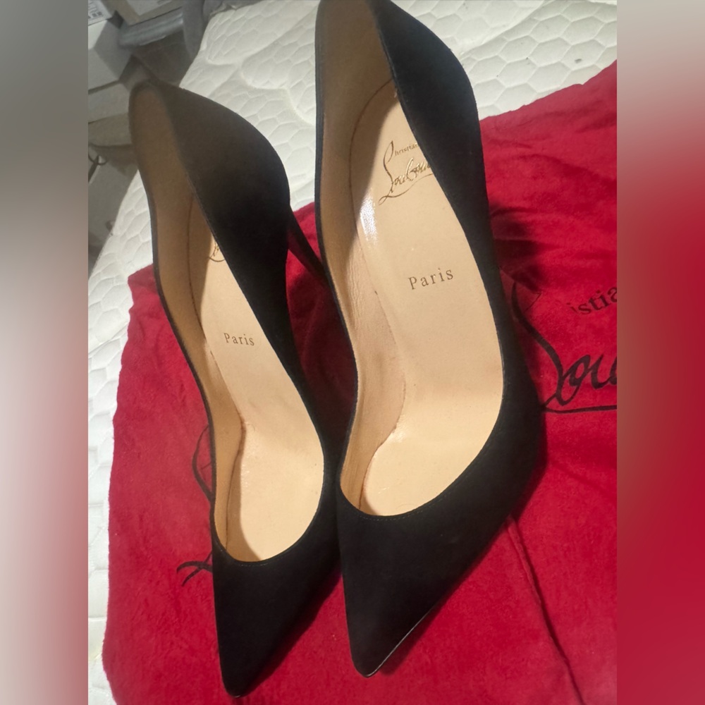 Louboutins size 40